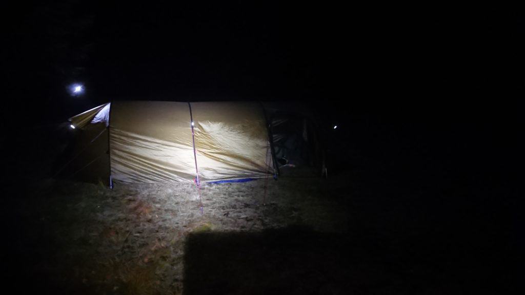 Keron telt i mørket